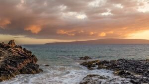 Meteo: agosto 2025 inizia senza caldo estremo, ma con qualche temporale.