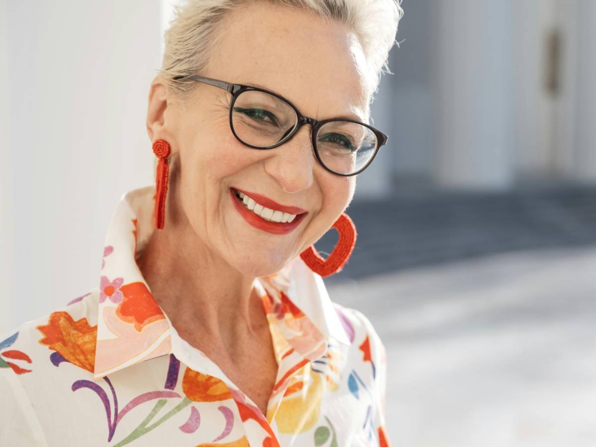 Capelli: 5 look estivi da spiaggia per donne over 60