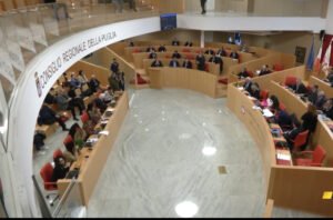 Elezioni in Puglia: Tutti si sentono indispensabili, nessuno si sente davvero candidato