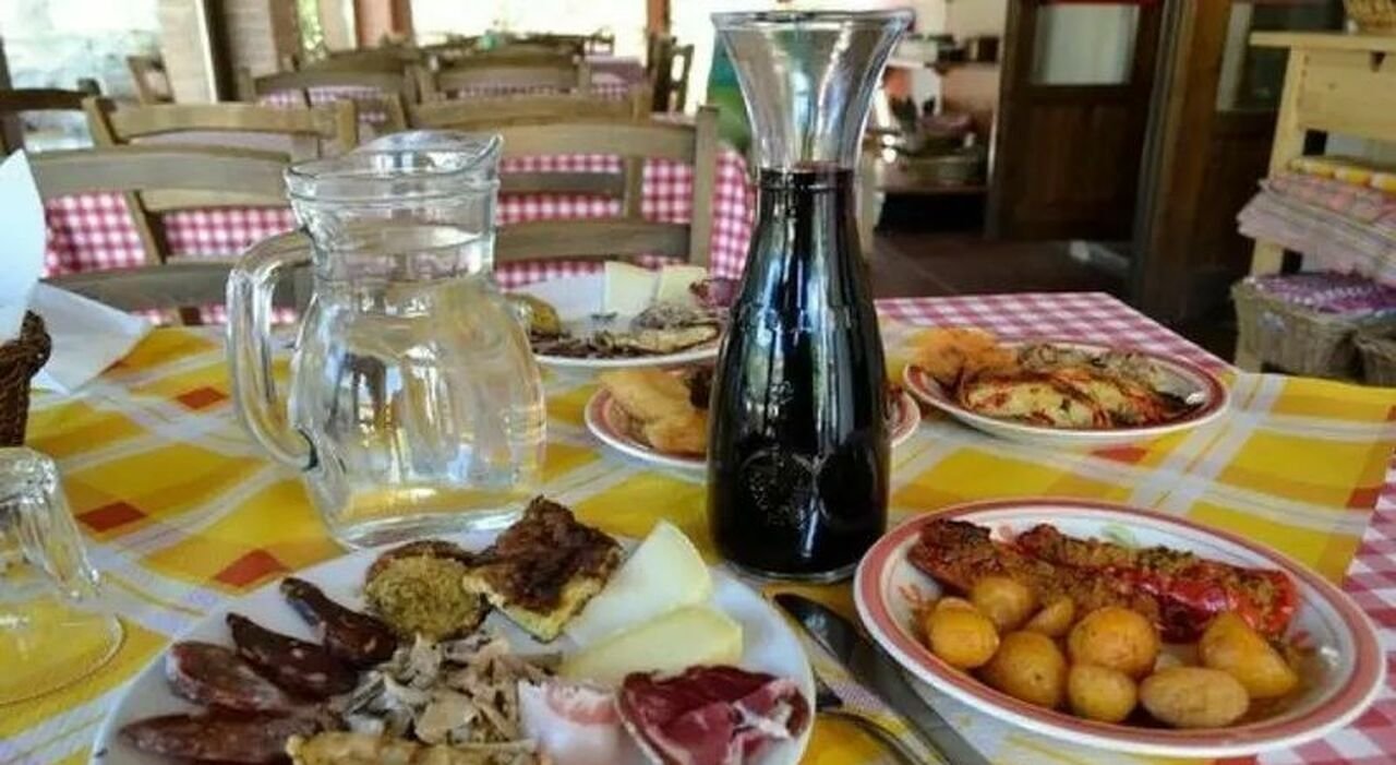 Ferragosto al ristorante in Puglia: spesa tra 40 e 75 euro, sold out ma non ovunque.