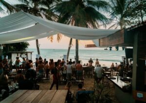 Gente di mare: Istantanee dal bar sulla spiaggia