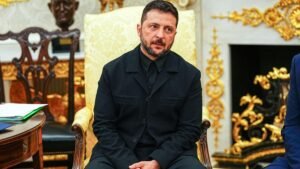 Guerra Ucraina - Russia: Zelensky afferma che l'incontro con Putin avverrà solo dopo garanzie di sicurezza.