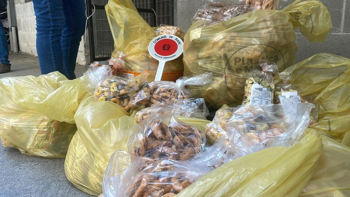 Guerra delle orecchiette, nuovi sequestri a Bari Vecchia