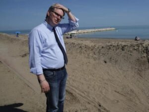 La solitudine di Bottacin: la lite con la Lega sui fondi, il posto in lista e il gelo con Zaia