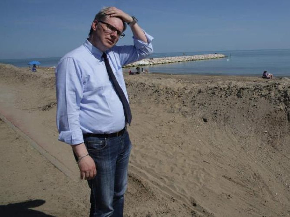 La solitudine di Bottacin: la lite con la Lega sui fondi, il posto in lista e il gelo con Zaia