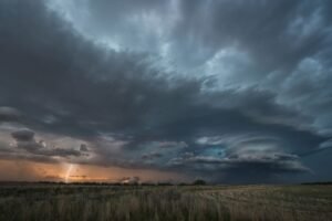 Meteo oggi: ultimo giorno di caldo intenso in Puglia e settori ionici, in arrivo temporali e calo delle temperature