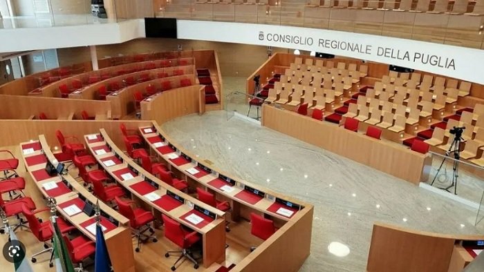 Regione Puglia: confermati 50 Consiglieri senza tagli