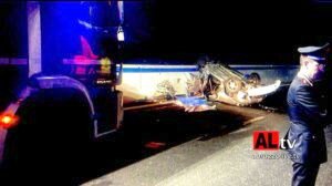 Schianto con l'auto in Puglia: muore Sara Turzo, avvocato di Ortona incinta di sei mesi. Sei feriti, tra cui un bambino.