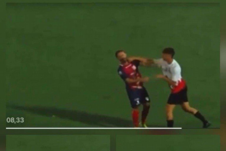 Strambelli aggredito con pugni dall’avversario