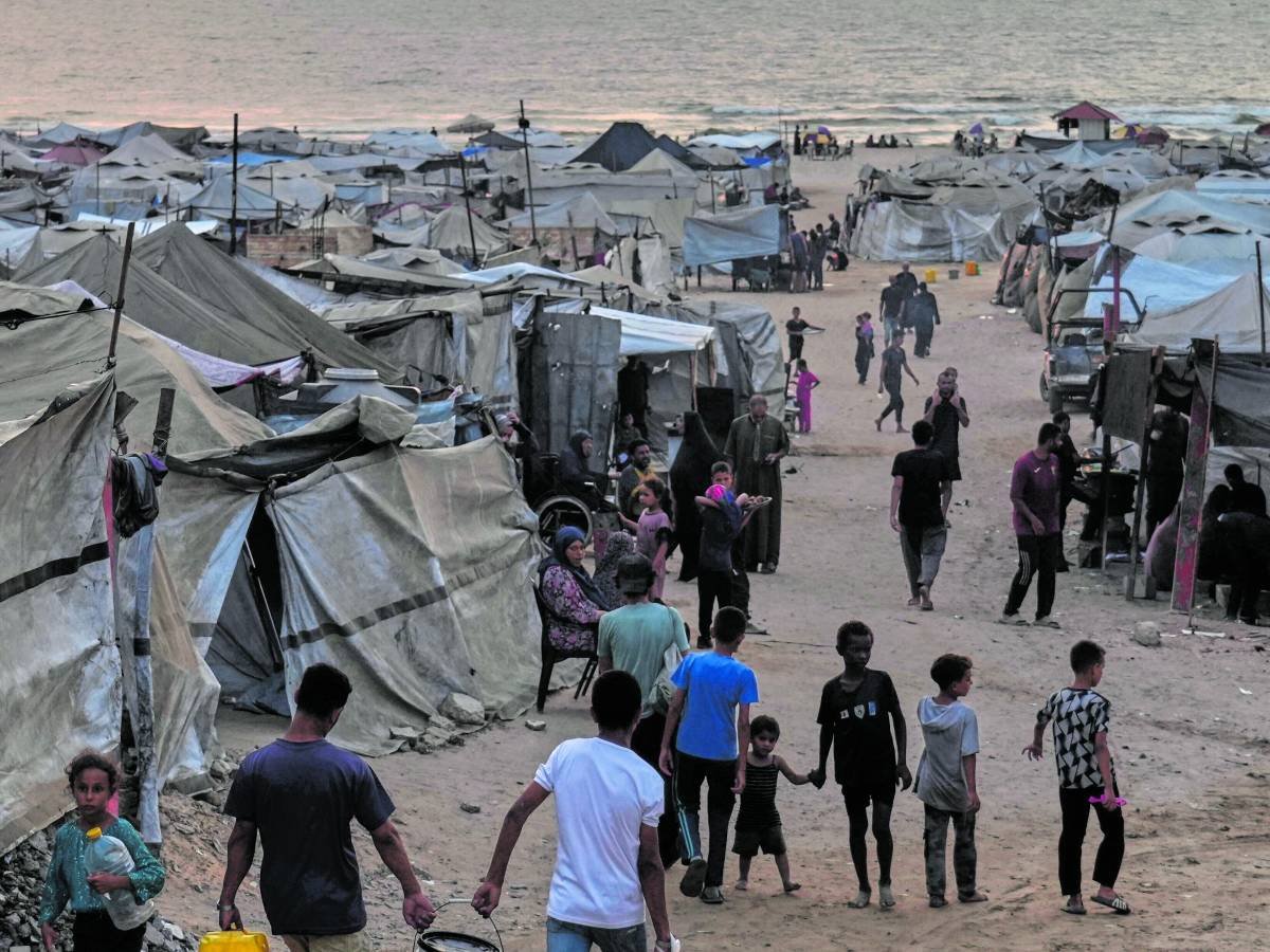 Usa, sospesi i visti per i palestinesi di Gaza: chi c'è dietro la mossa di Trump