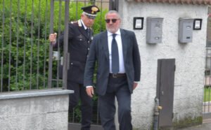 Il caso di Garlasco: indagato l'ex procuratore di Pavia. "Mai preso soldi, offeso come uomo e come magistrato"
