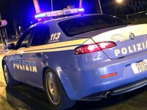 Lecce, un 35enne muore dopo un malore durante un intervento della polizia