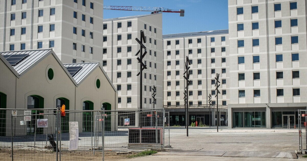 Meloni e Salvini discutono del Piano casa, ma non rivelano come intendono attuarlo.