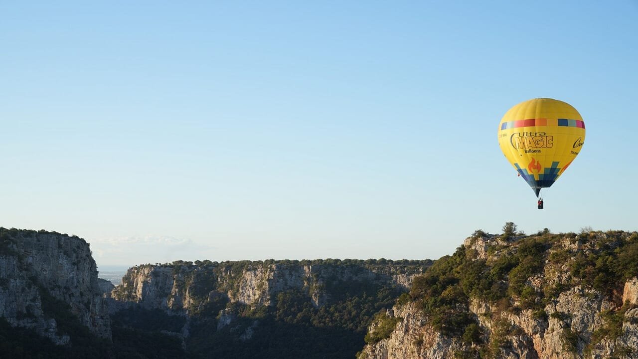 Canyon Balloon Festival 2025: Corato è la nuova tappa del volo in mongolfiera in Puglia.
