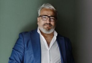 Economia pugliese: Alessandro Zezza chiede una visione e procedure più snelle per gli imprenditori.