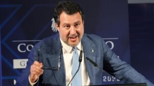 Lega: i team Vannacci non diventeranno realtà politiche, ma resteranno associazioni culturali.