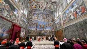Leone e Carlo pregano insieme: le due Chiese si avvicinano.