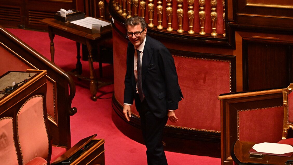 Manovra: ipotesi di mini Irpef al 10% sugli aumenti dei contratti