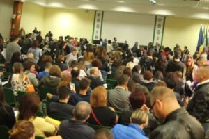 Maxi-Concorso OSS Puglia 2025: in arrivo 1.287 posti. Dettagli su bando e corso di preparazione.