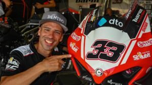 Melandri: "Mi sarebbe piaciuto essere compagno di Valentino, me la sarei giocata. Ora mi dedico alla musica."