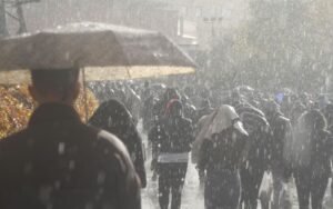 Meteo: ottobrata al Nord e allerta arancione in Calabria e Puglia oggi.
