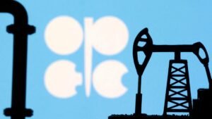 Petrolio: Opec+ aumenta la produzione da novembre di 137.000 barili al giorno, meno del previsto.