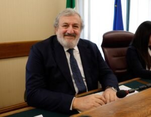Puglia: dal 2014 al 2023 il PIL è cresciuto di 8,2 miliardi, Emiliano: "Bravi a progettare strumenti"