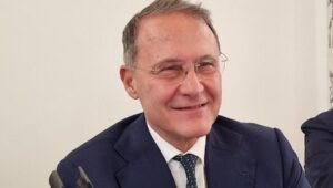 Regionali in Campania: Fdi presenta Cirielli come candidato presidente. “Grazie Meloni, punto alla vittoria”