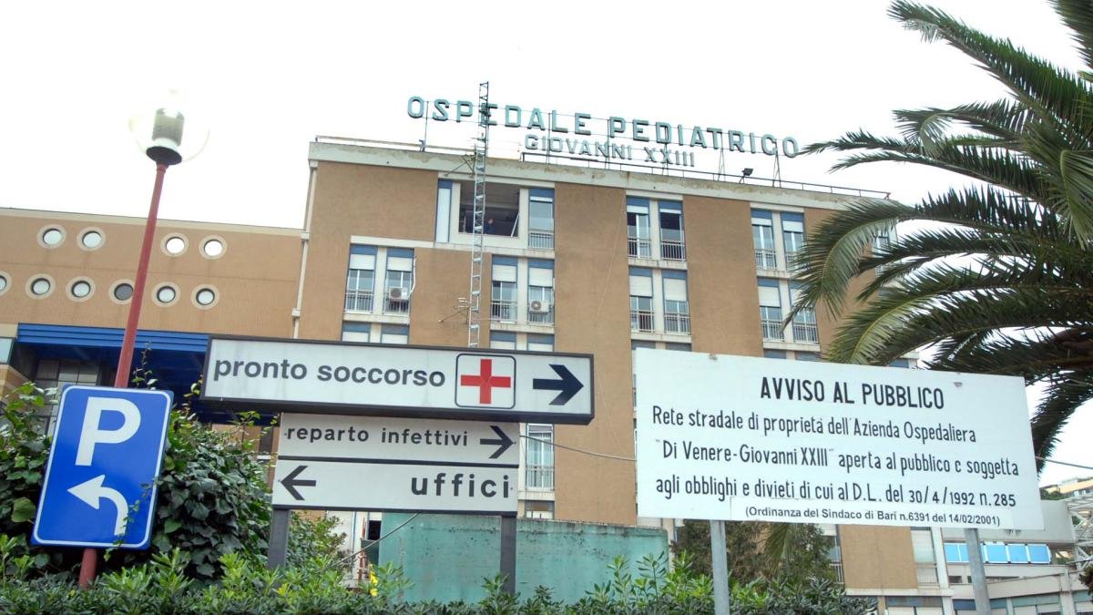 Sanità pugliese in difficoltà: un deficit di 240 milioni di euro. «I fondi europei per coprire il buco»