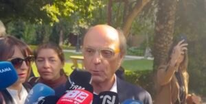 «Ulivi sterminati, il Salento sembra Gaza: la dichiarazione shock del candidato di centrodestra per le regionali in Puglia»