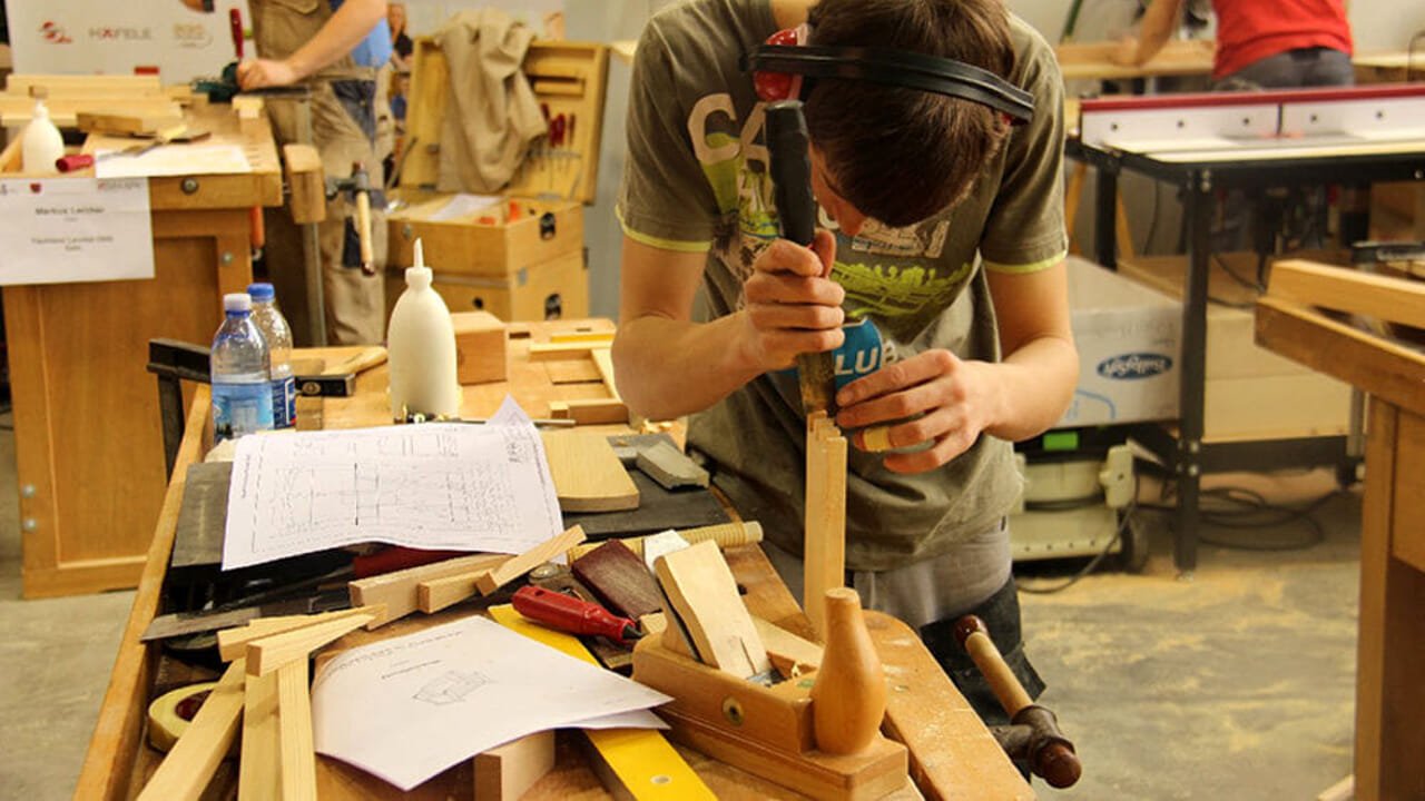 Via libera in Puglia alle botteghe scolastiche