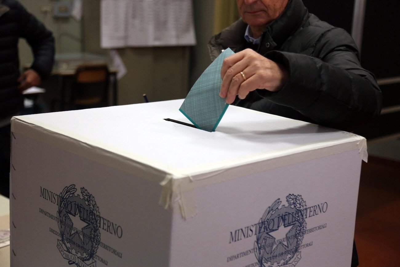 Alle Regionali, 8 candidati "impresentabili" tra Puglia e Campania, nessuno in Veneto: ecco la lista dell'Antimafia.