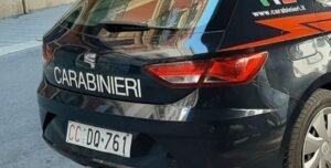 Arrestati quattro truffatori in Puglia, provenienti da Napoli, per aver raggirato anziani.