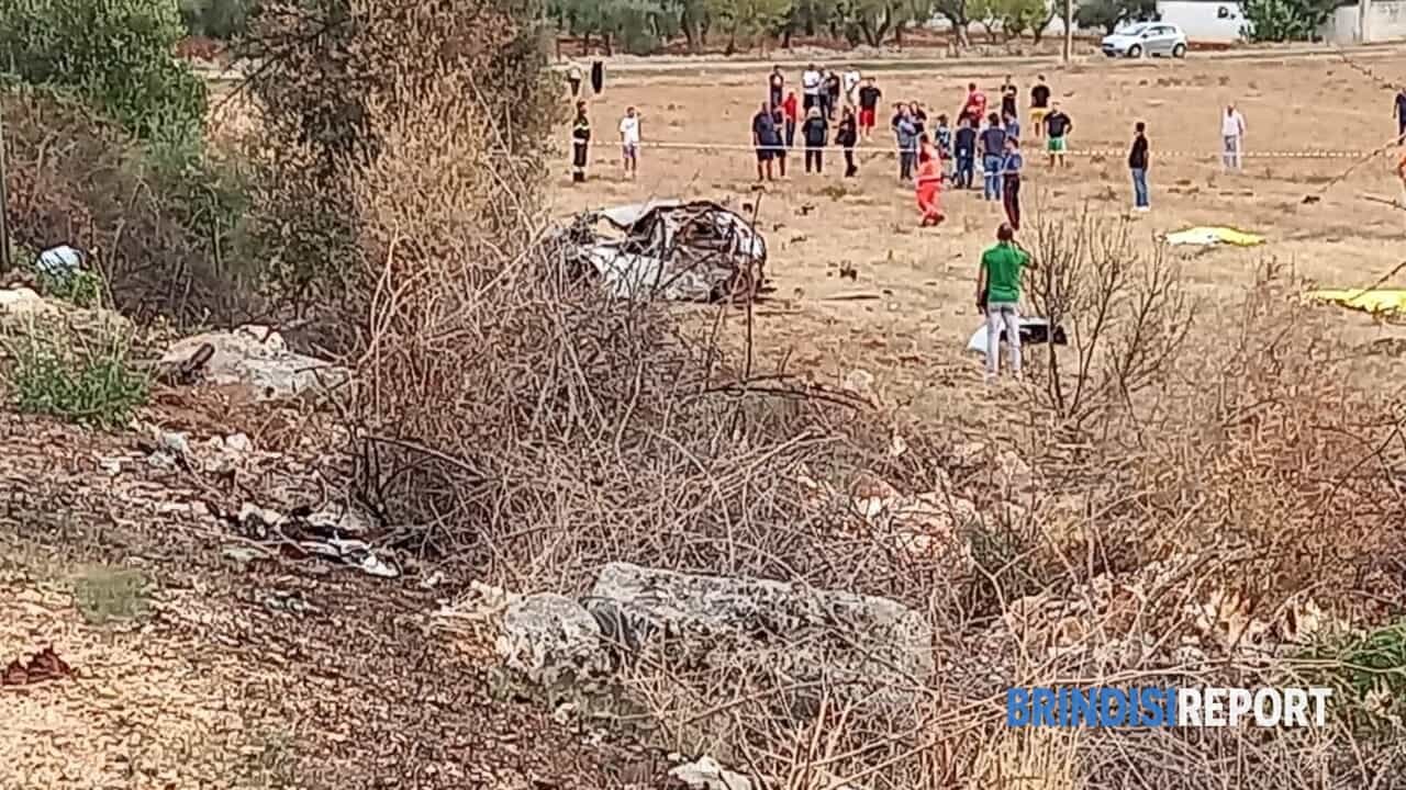 Cugini morti sulla provinciale: salme a disposizione della magistratura, si indaga su un secondo veicolo