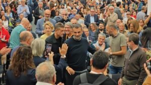 Decaro presenta cinque sfide per la Puglia: sanità, ambiente, lavoro, mobilità e cultura.