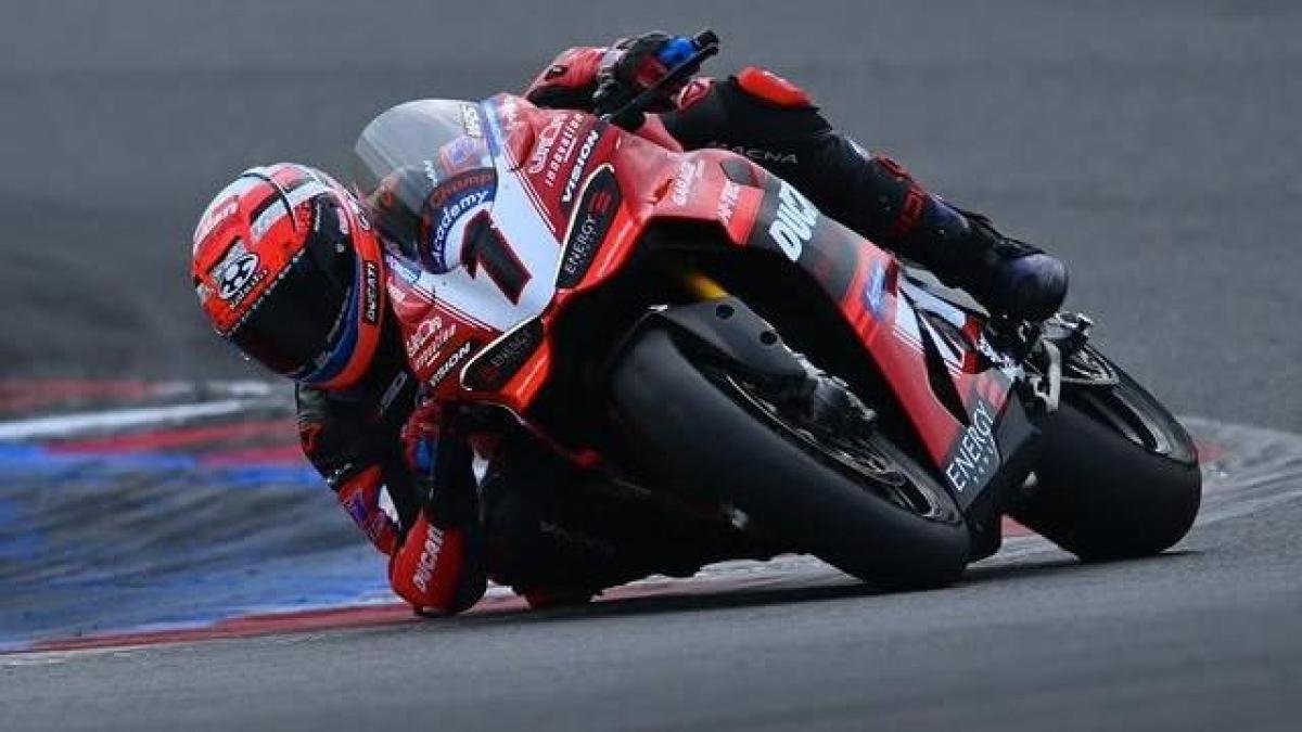 Ducati V2 Future Champ Academy: svelati calendario e costi del trofeo monomarca per giovani talenti.