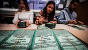 Elezioni regionali in diretta: calo dell'affluenza in Campania, Puglia e Veneto