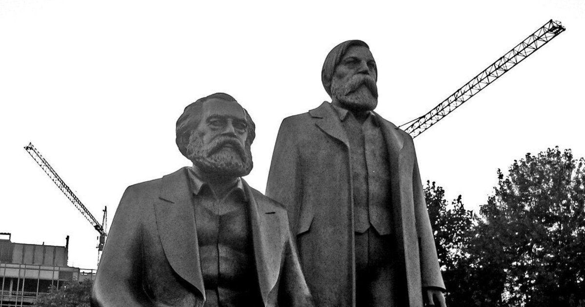 Engels nella ZTL e l'isolamento dei proletari inglesi