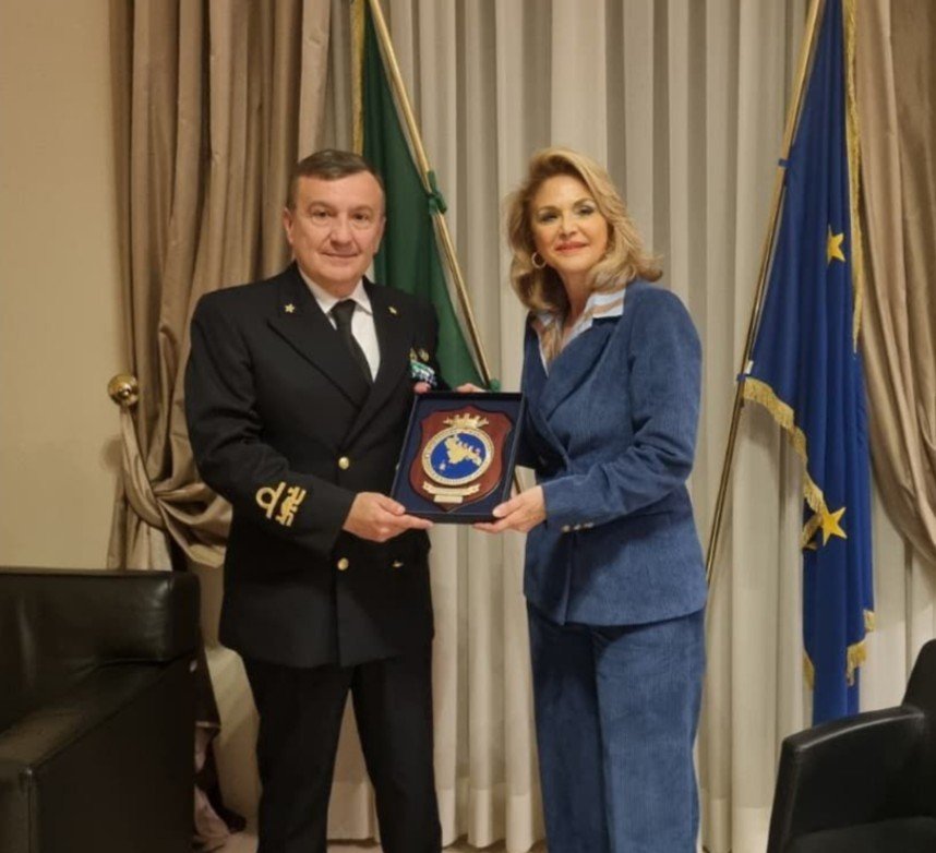 Il Direttore Marittimo della Puglia e della Basilicata Jonica in visita a Barletta