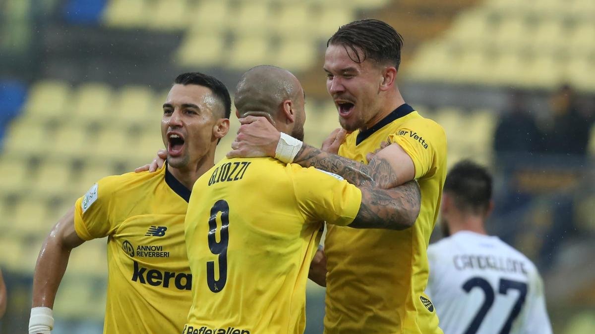 La B un anno dopo: Frosinone +12, Modena +15, crolla la Samp. Confronto con la scorsa stagione.