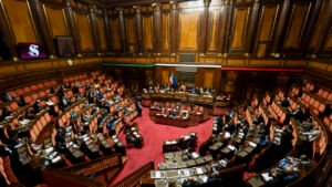 La maggioranza rivede la manovra, aperture sui dividendi