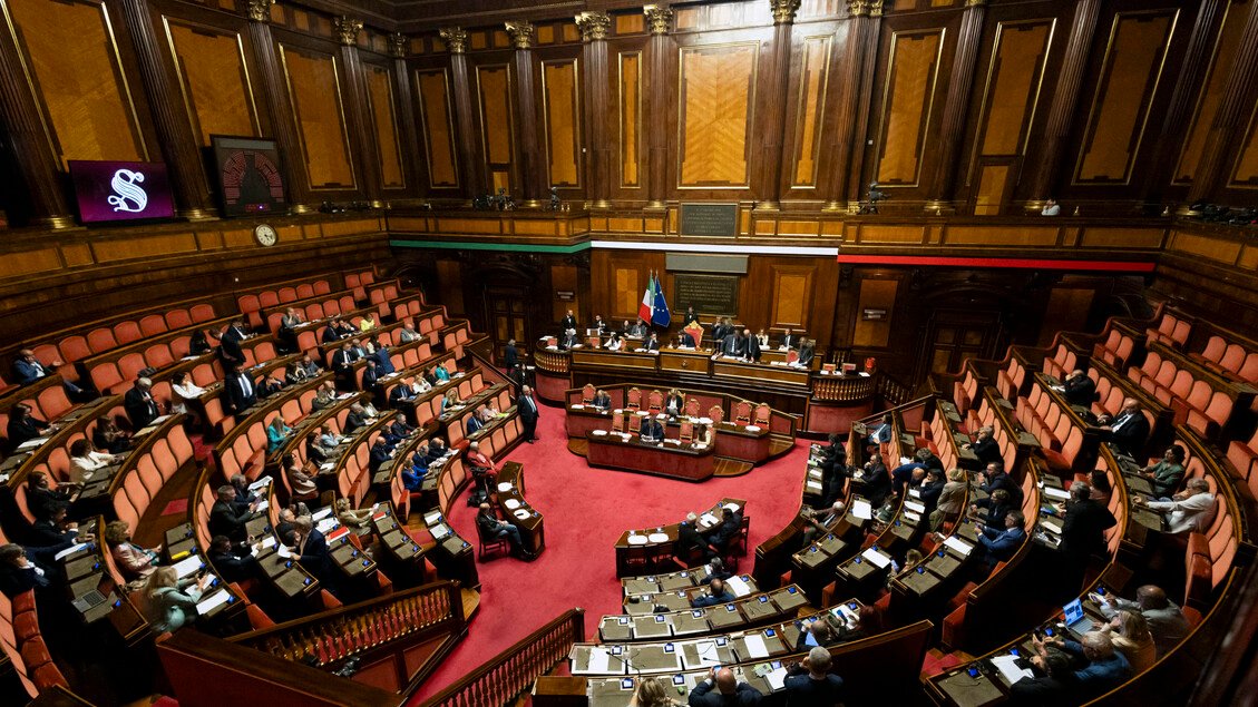 La maggioranza rivede la manovra, aperture sui dividendi