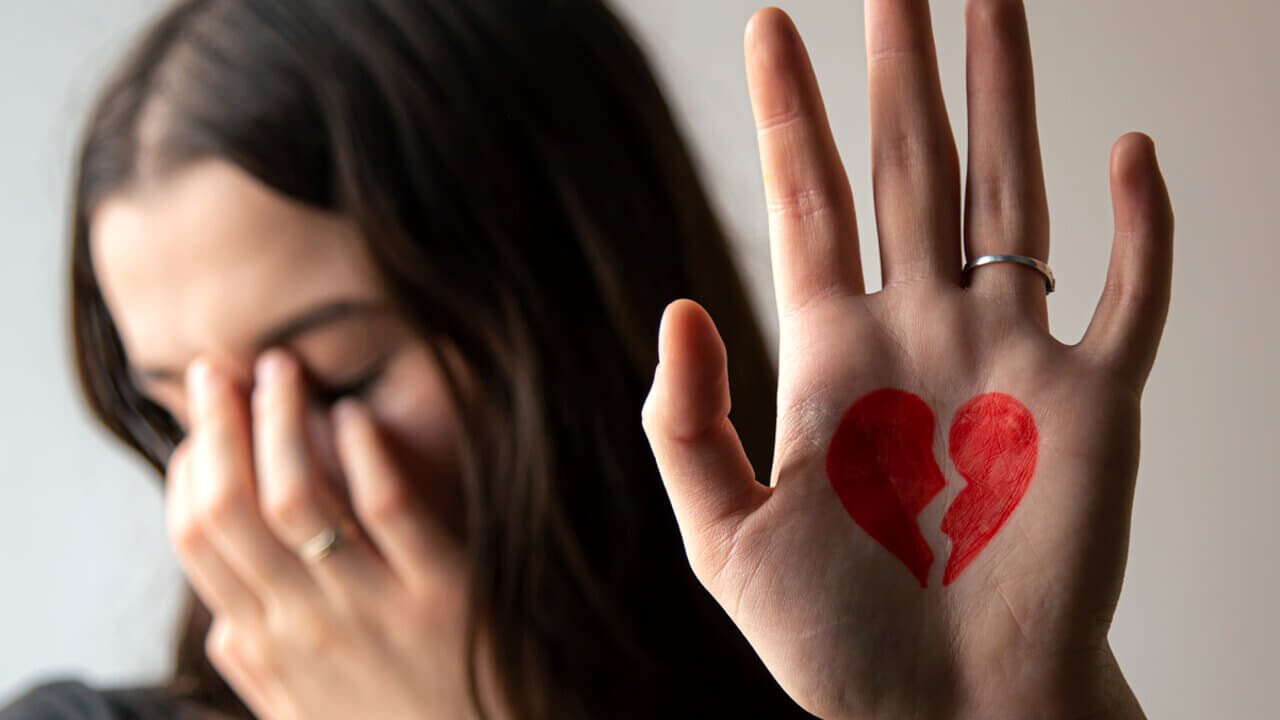 Regione Puglia: avviso pubblico a sostegno delle donne vittime di violenza