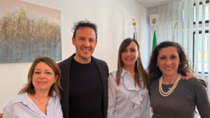 Ricordo delle vittime di transfobia: psicologi di Puglia affermano l'importanza di difendere la dignità per promuovere le differenze.