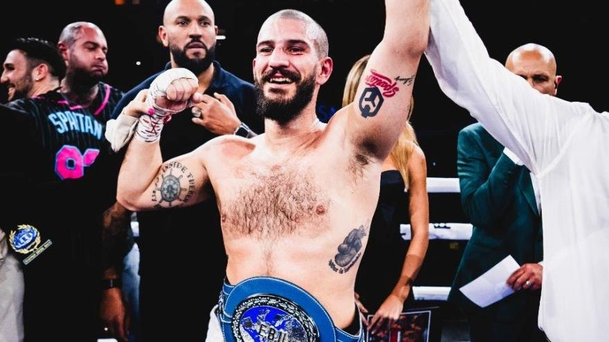 TAF 11: una notte da record a Milano con musica e match spettacolari