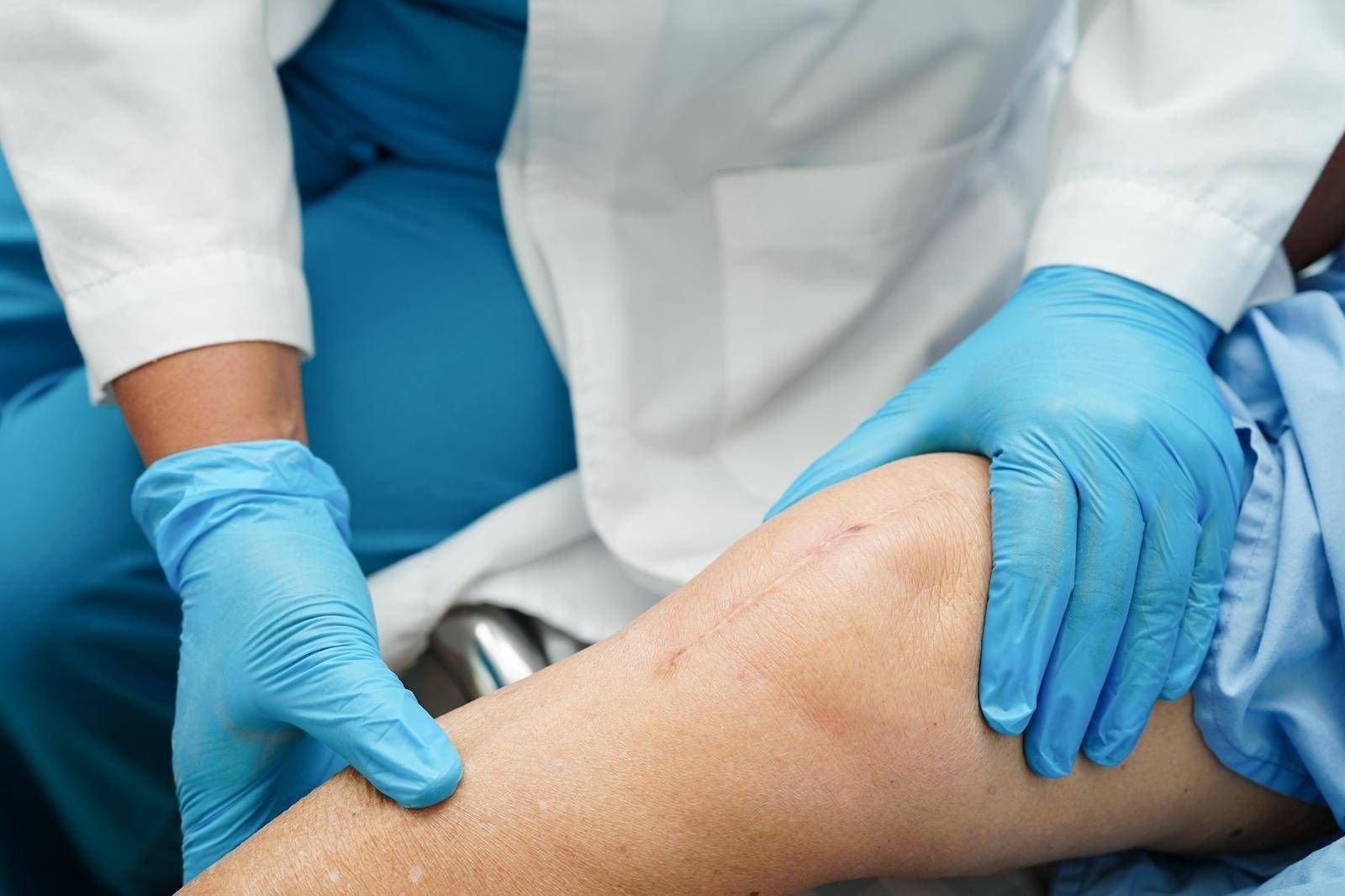 Chirurgia rigenerativa, robotica e protocolli riabilitativi: la salute del ginocchio in buone mani