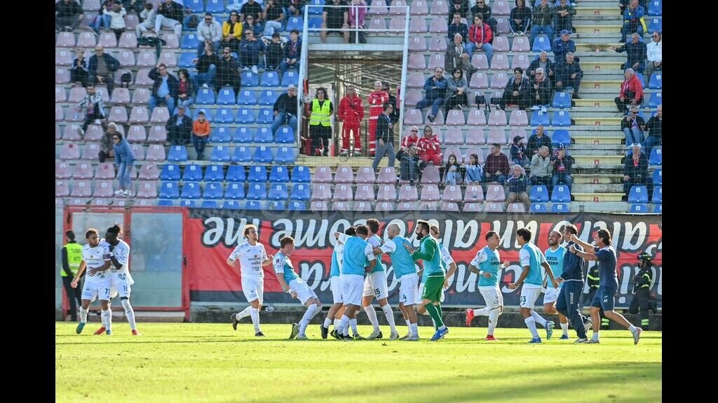 Crotone - Monopoli 0-1: Cronaca e Tabellino
