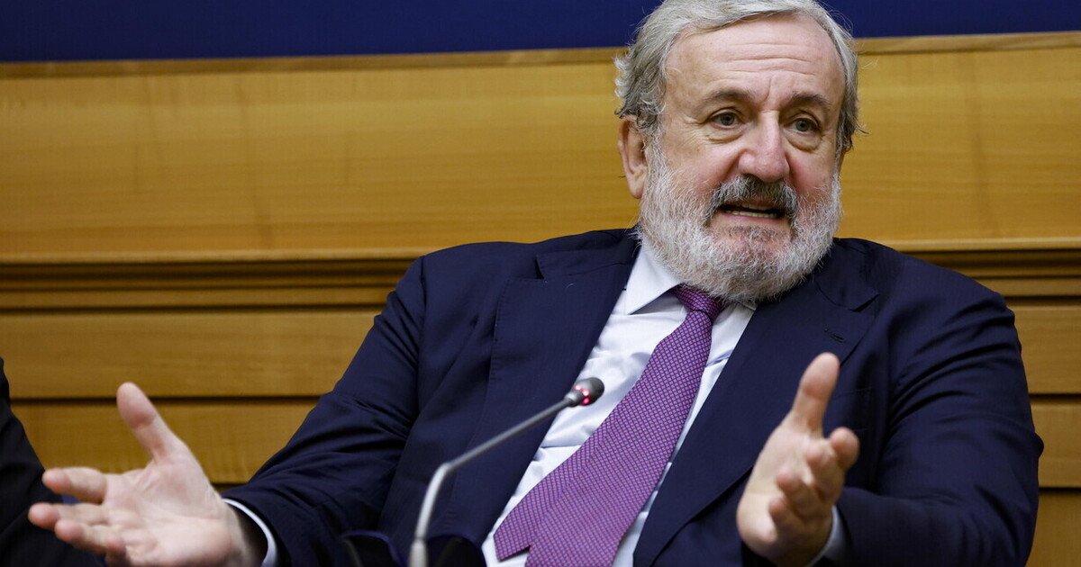 Emiliano, il pm: l'ex presidente della Puglia desidera tornare magistrato dopo 20 anni di politica.