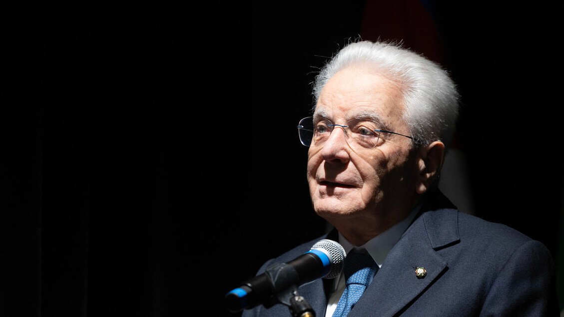 Mattarella: "Mosca non può evocare la pace e muovere guerra"