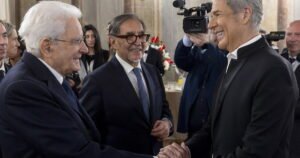 Mattarella ascolta, Baglioni canta: il concerto di Natale in Senato